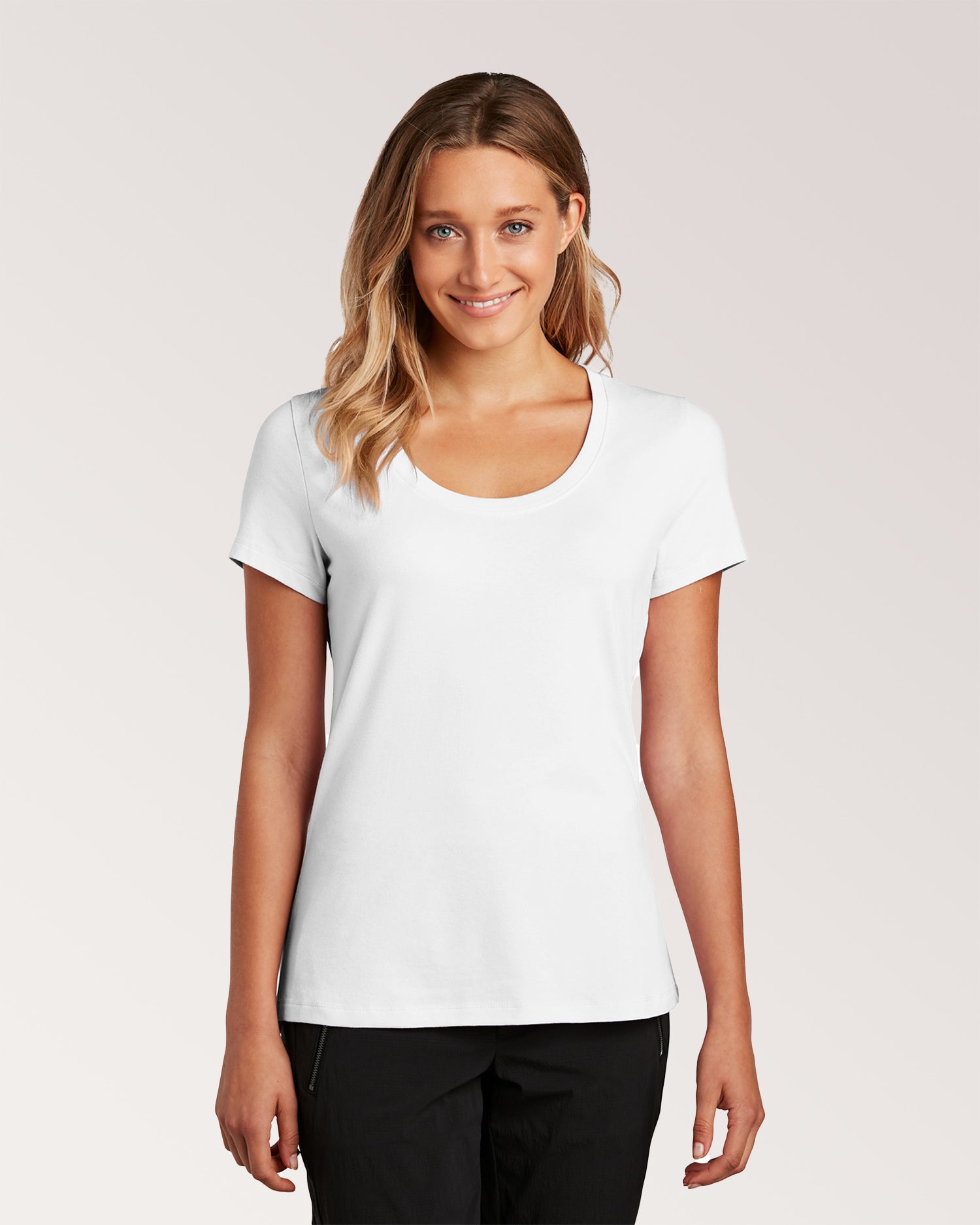 District ® Women’s Flex Scoop Neck Tee - DT8001